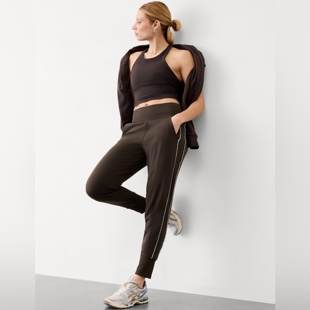NWT Athleta Venice Track Stripe Truffle Jogger Size XL